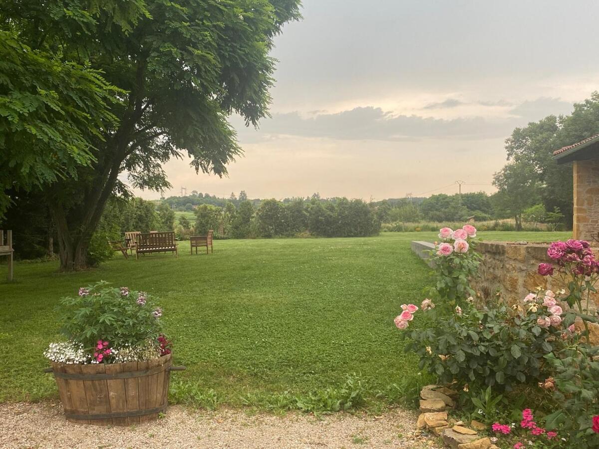 Studio De Charme La Celle-sous-Gouzon Esterno foto